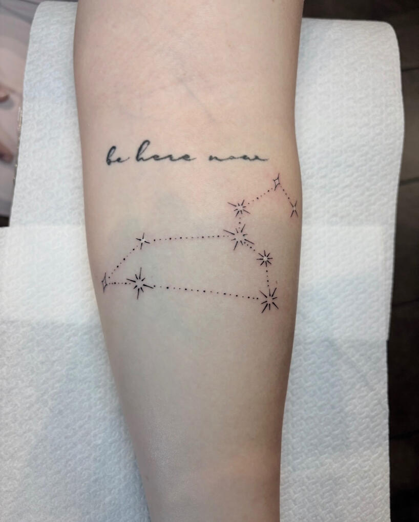 Fine line stars Fine line stars